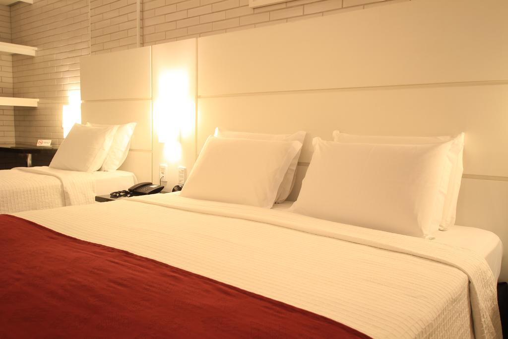 Hotel Confiance Prime Batel Curitiba Værelse billede