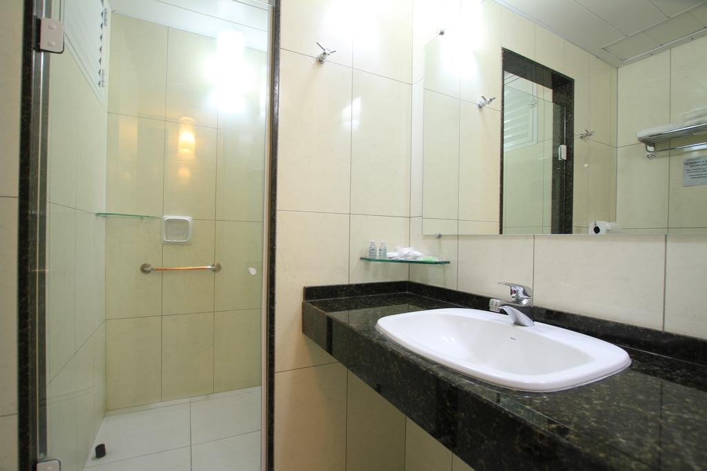 Hotel Confiance Prime Batel Curitiba Værelse billede
